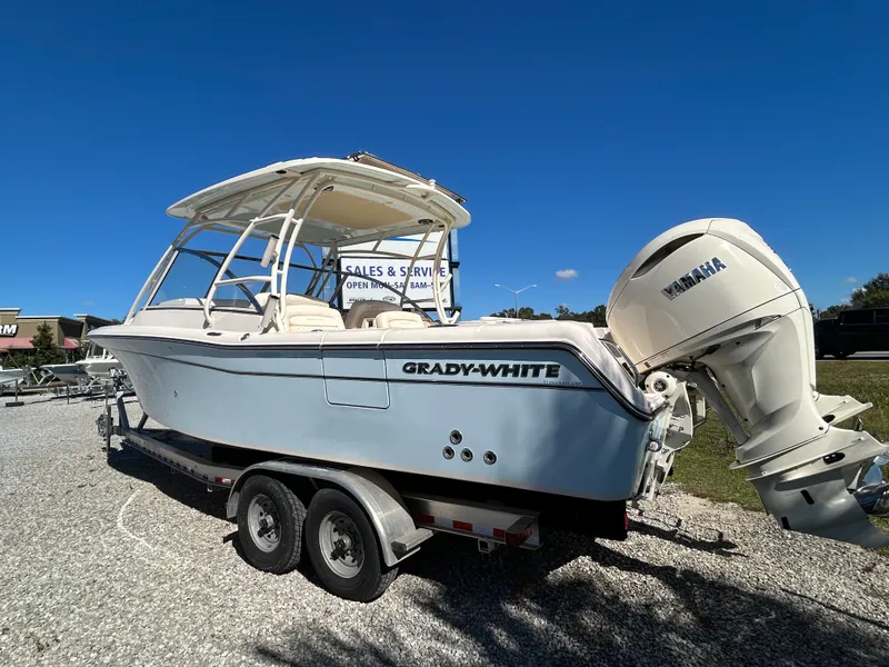 Slide: The Image of Grady-White Freedom 285 2026 - 4