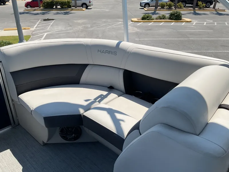 Slide: The Image of Harris Cruiser 230 2022 - 18