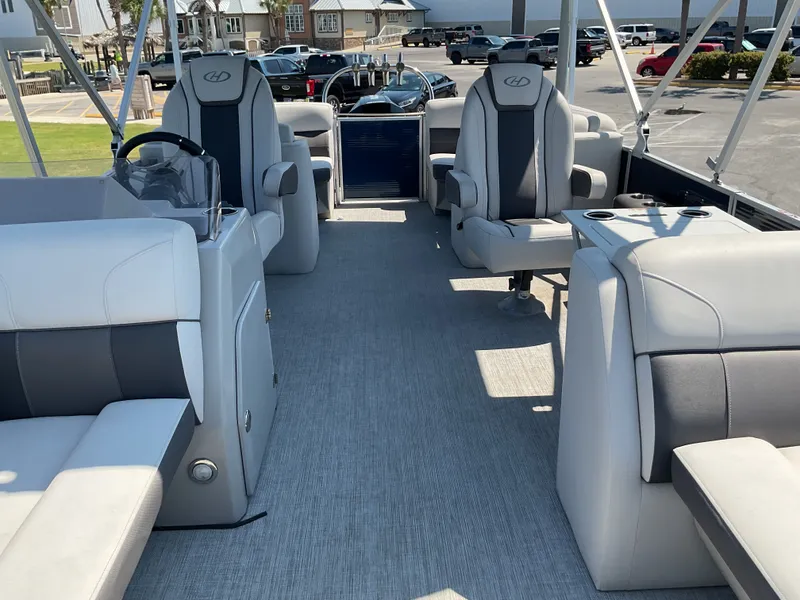 Slide: The Image of Harris Cruiser 230 2022 - 19