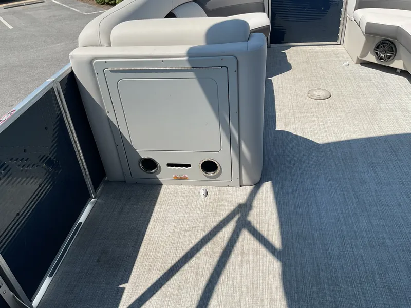 Slide: The Image of Harris Cruiser 230 2022 - 29