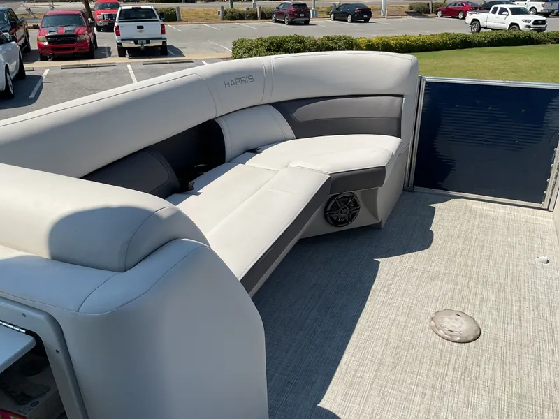 Slide: The Image of Harris Cruiser 230 2022 - 31