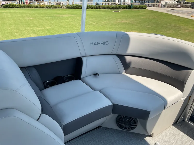 Slide: The Image of Harris Cruiser 230 2022 - 34