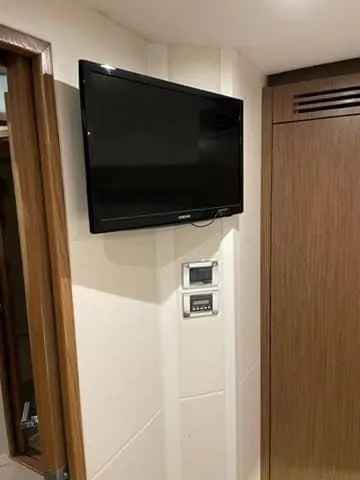 Slide: The Image of Sea Ray Sundancer 460 2017 - 73