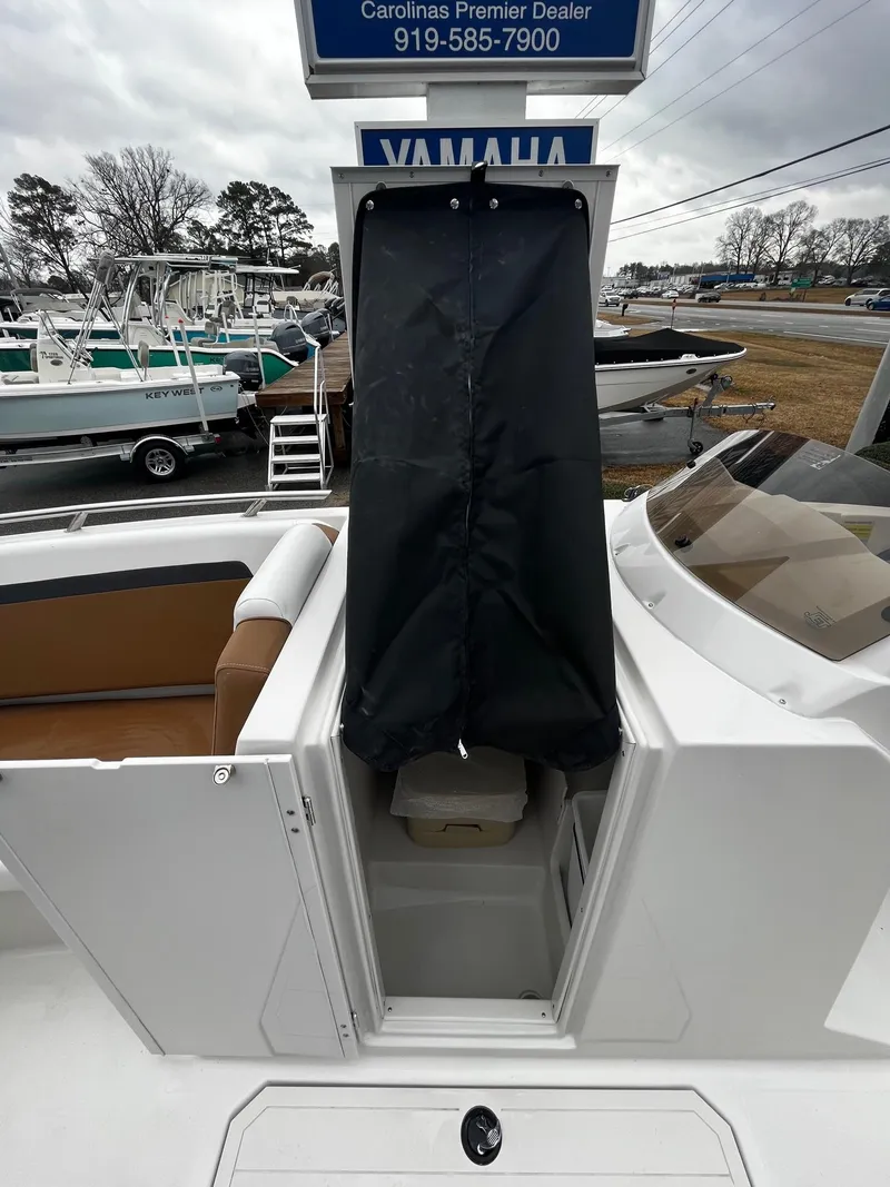 Slide: The Image of 2024 Starcraft SVX 231 boat with Yamaha engine at Carolinas Premier Dealer. - 12