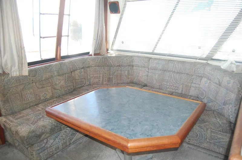 Slide: The Image of Settee / Table - 11