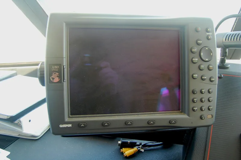 Slide: The Image of Bayliner 4588 Pilothouse 1992 - 52