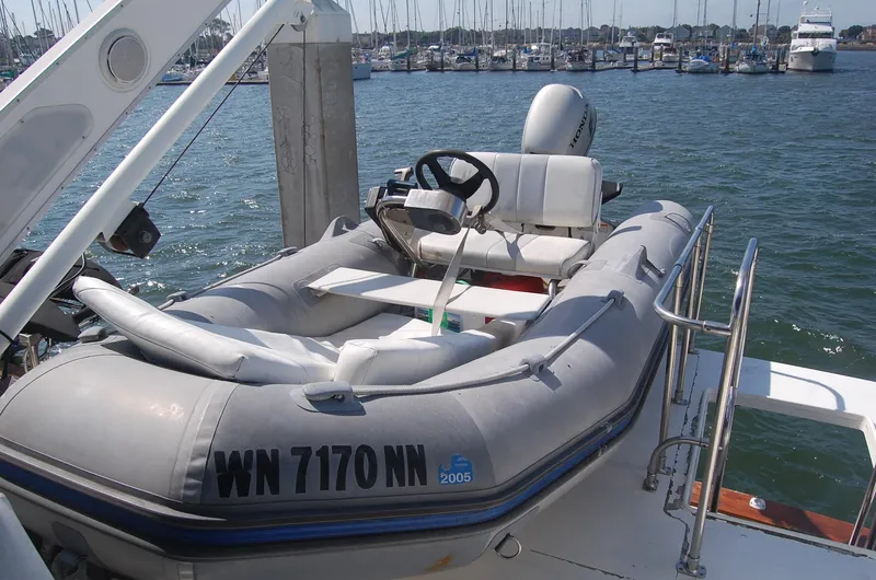 Slide: The Image of Bayliner 4588 Pilothouse 1992 - 60