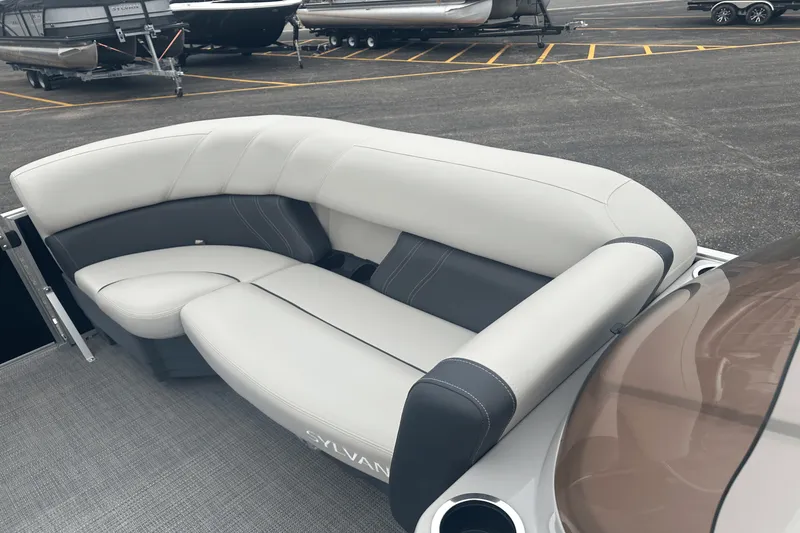 Slide: The Image of Sylvan 8520 MIRAGE PF 2023 - 10