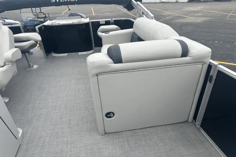 Slide: The Image of Sylvan 8520 MIRAGE PF 2023 - 12