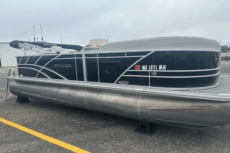 Slide: The Image of Sylvan 8520 MIRAGE PF 2023 - 2