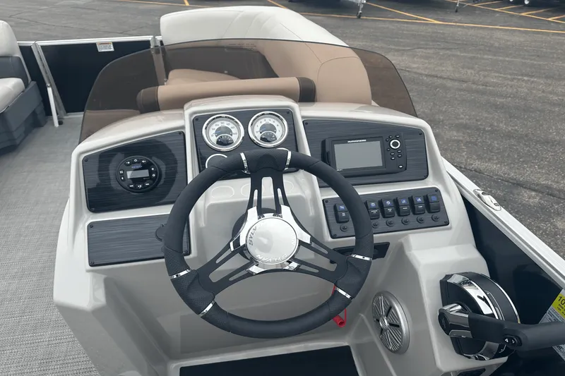 Slide: The Image of Sylvan 8520 MIRAGE PF 2023 - 8