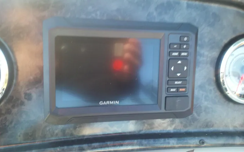 Slide: The Image of Garmin display on 2023 SunCatcher Fusion 324 SS dashboard. - 23