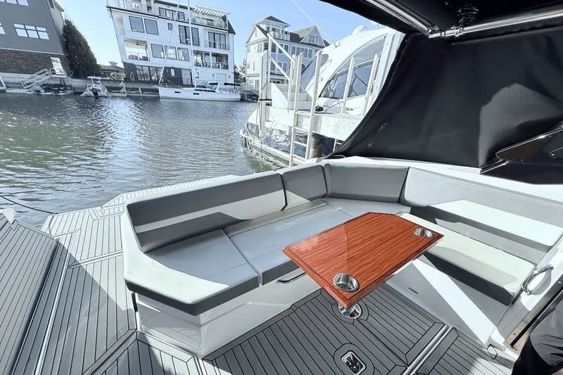 Slide: The Image of Cruisers Yachts 38 GLS 2020 - 14