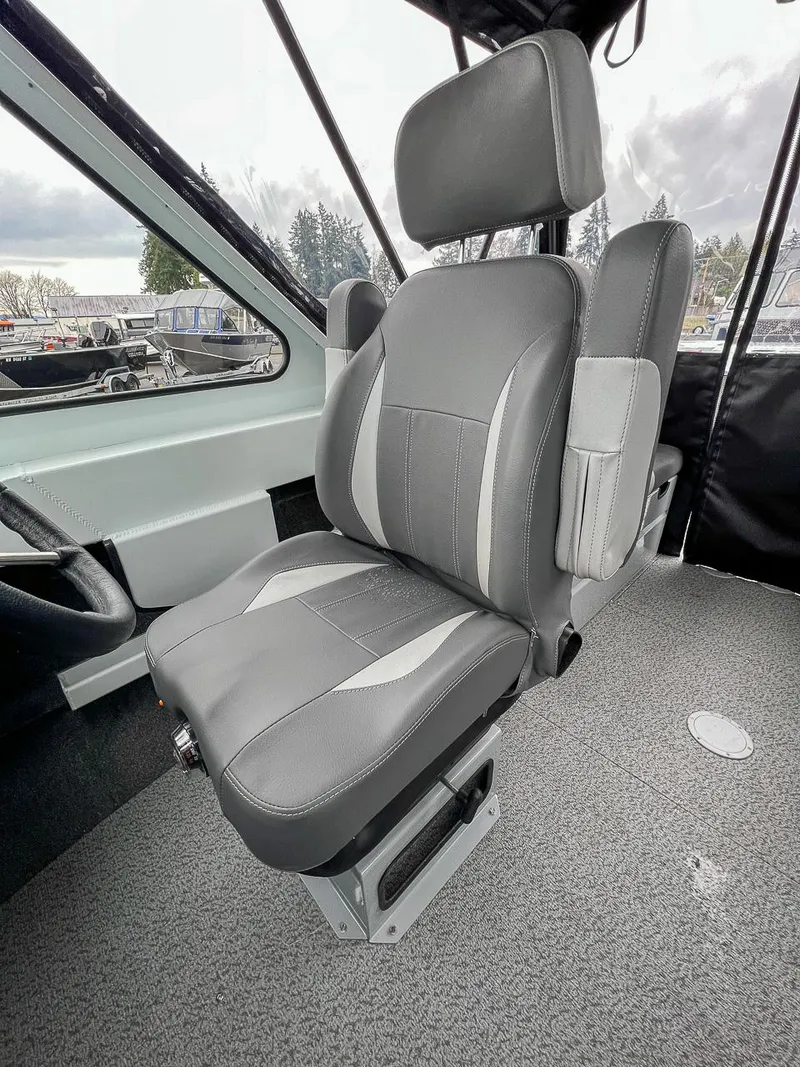 Slide: The Image of Hewescraft 190 Sea Runner 2026 - 10