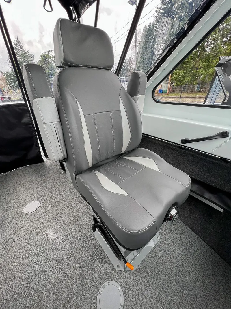 Slide: The Image of Hewescraft 190 Sea Runner 2026 - 11