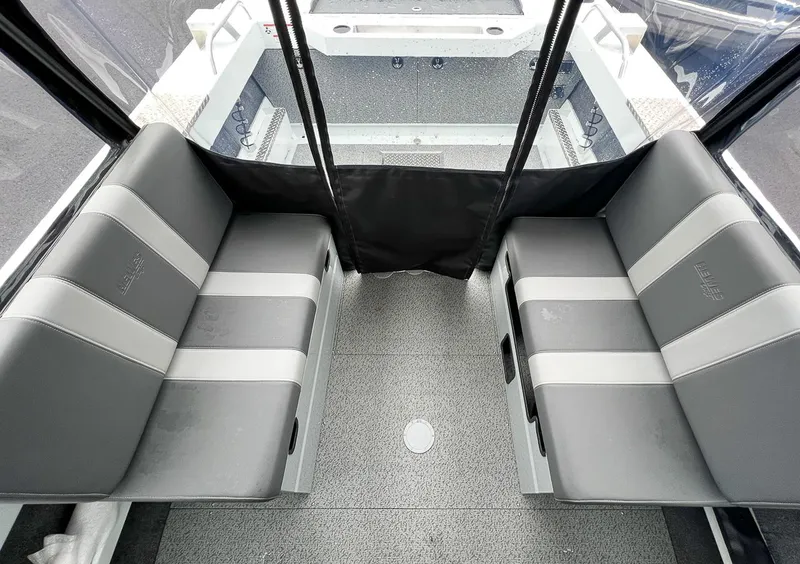 Slide: The Image of Hewescraft 190 Sea Runner 2026 - 12