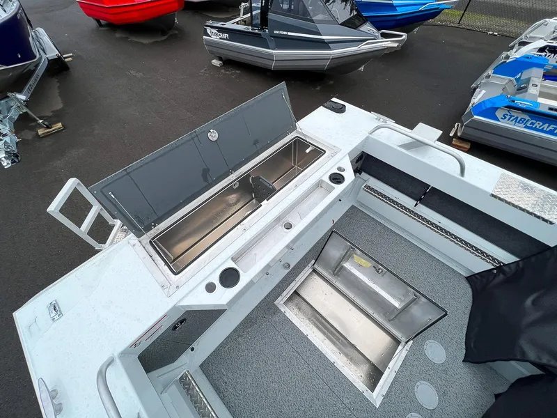 Slide: The Image of Hewescraft 190 Sea Runner 2026 - 16