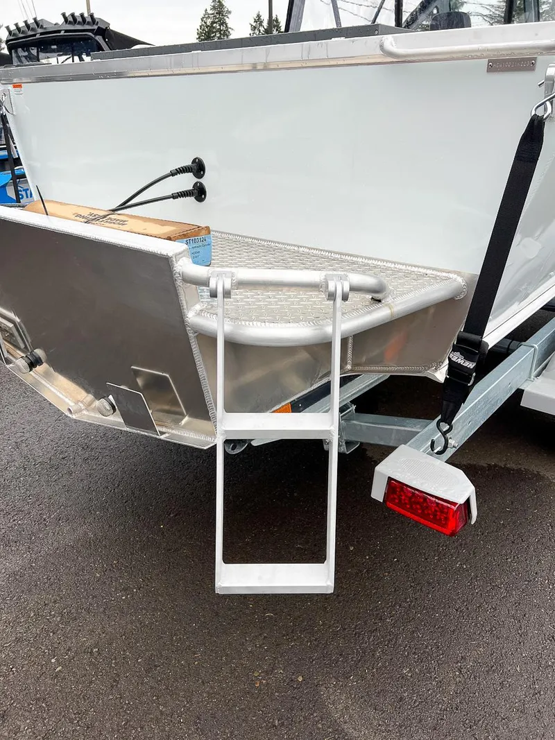 Slide: The Image of Hewescraft 190 Sea Runner 2026 - 20