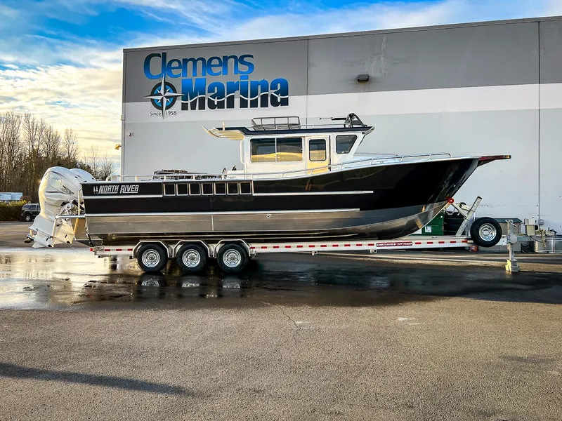 Slide: The Image of North River OFFSHORE 3300WXL WA 2026 - 3