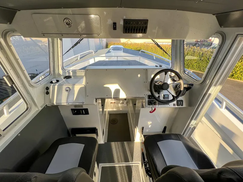 Slide: The Image of North River OFFSHORE 3300WXL WA 2026 - 9