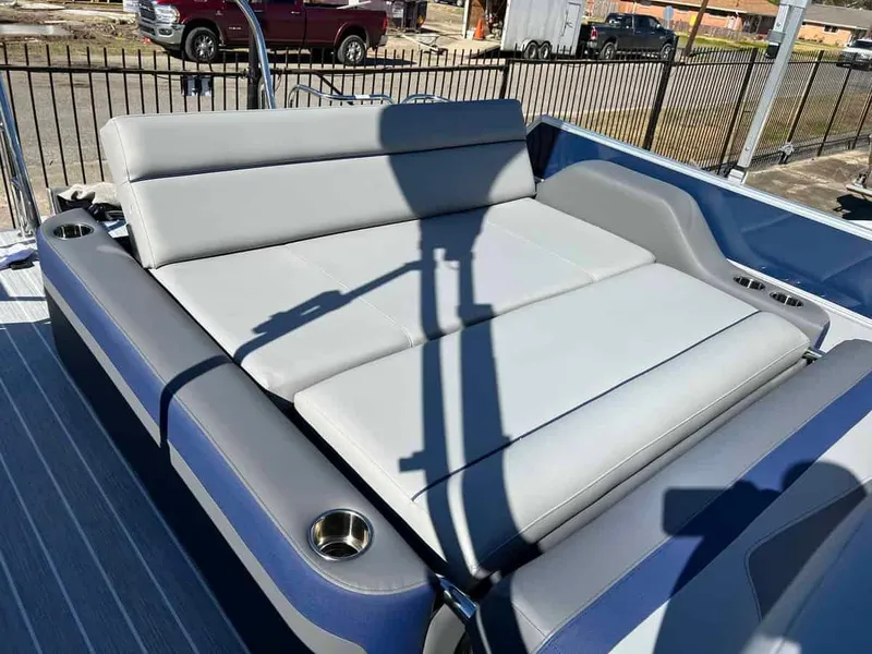 Slide: The Image of South Bay 224 UL 2.75 2023 - 8