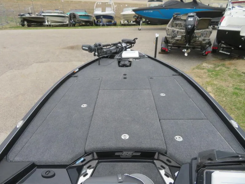 Slide: The Image of 2023 Ranger Z521R Ranger Cup Equipped fishing boat deck with storage compartments. - 15