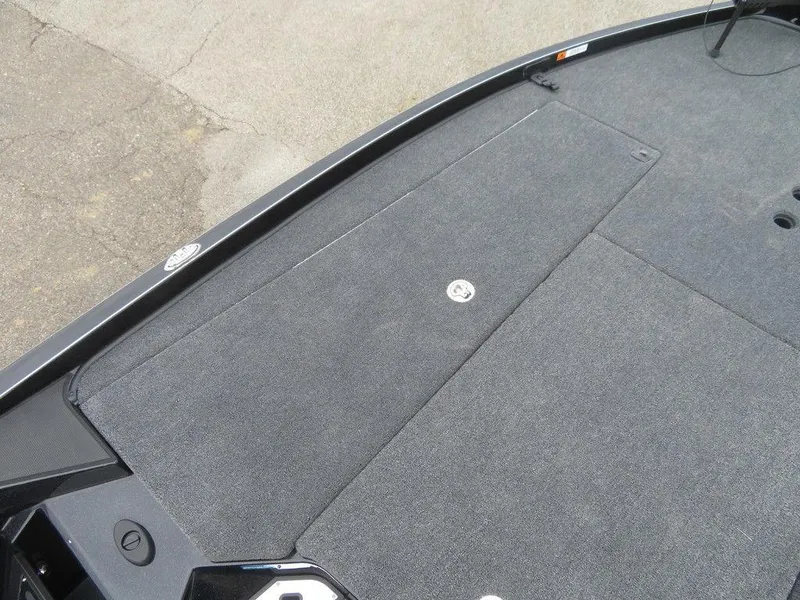 Slide: The Image of 2023 Ranger Z521R Ranger Cup Equipped boat deck with storage compartments. - 20