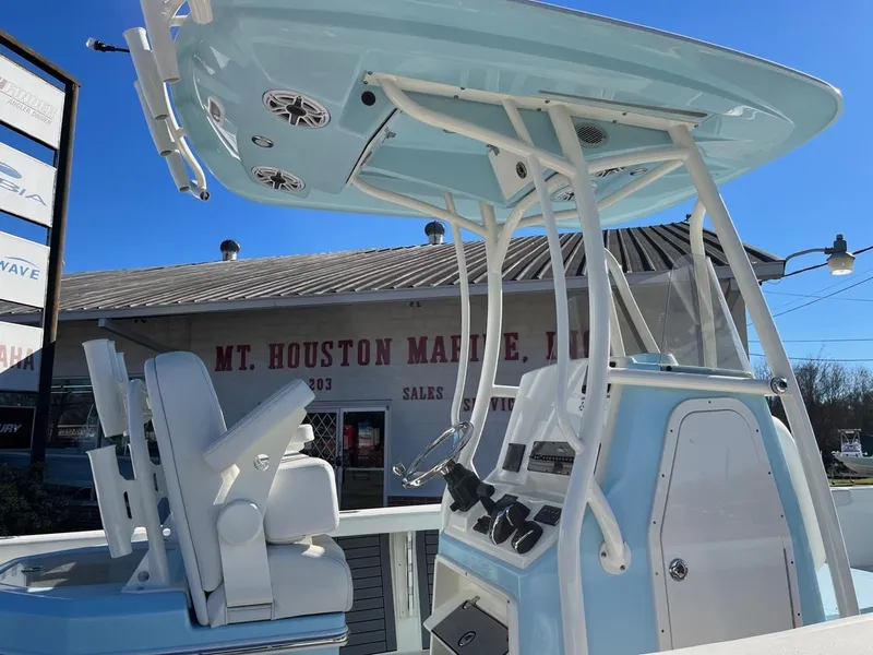 Slide: The Image of 2023 Pathfinder 2700 Open boat at Mt. Houston Marine dealership. - 19