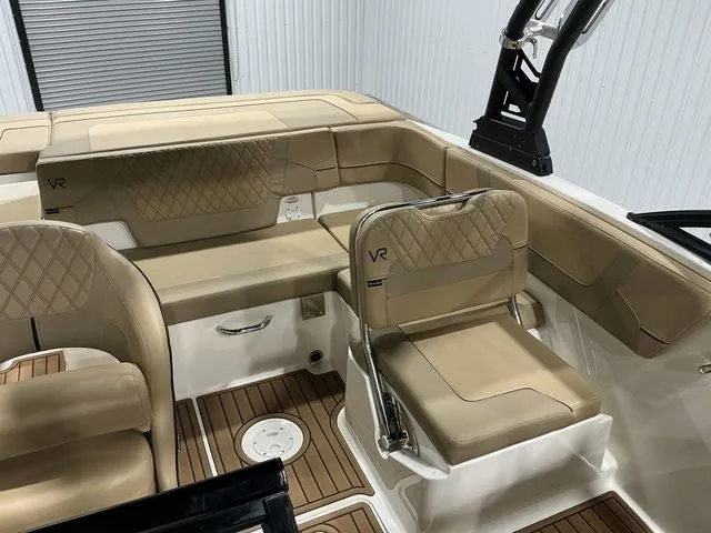 Slide: The Image of Bayliner VR5 Bowrider 2023 - 17