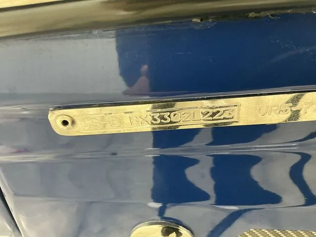 Slide: The Image of Bayliner VR5 Bowrider 2023 - 23