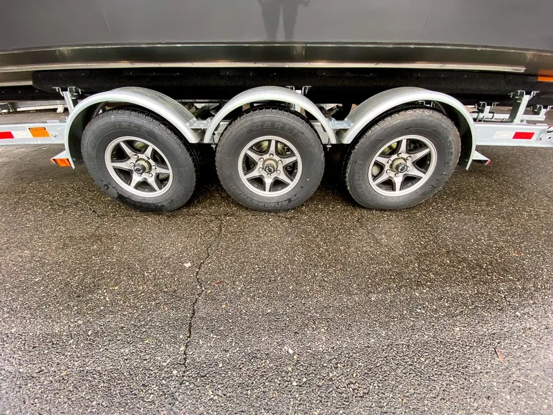 Slide: The Image of North River 2900 SXL 2026 - 24