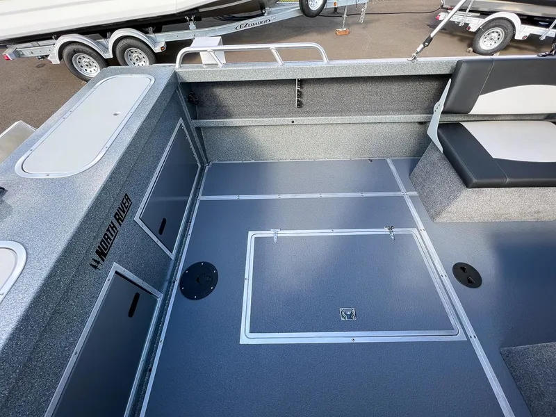 Slide: The Image of North River 20' Seahawk 2026 - 17