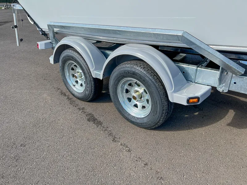 Slide: The Image of North River 20' Seahawk 2026 - 21