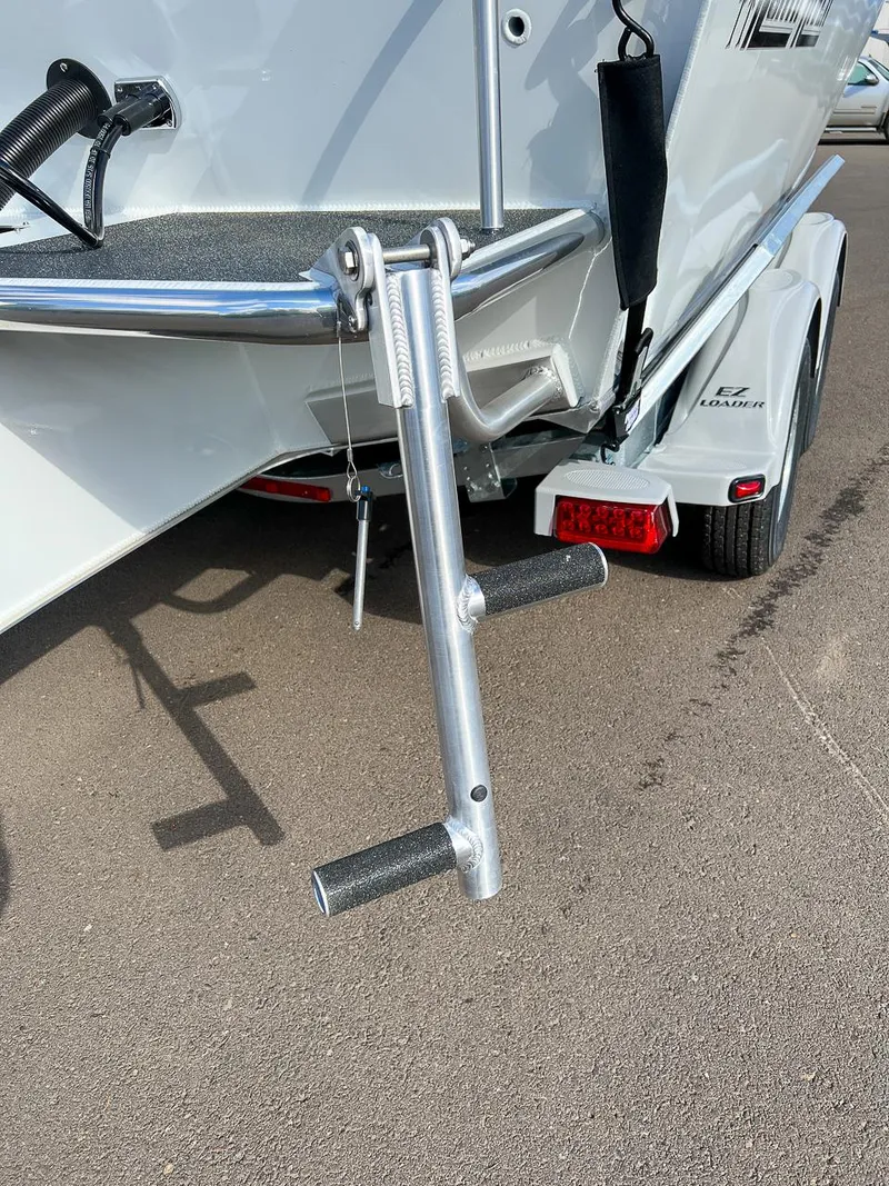 Slide: The Image of North River 20' Seahawk 2026 - 22