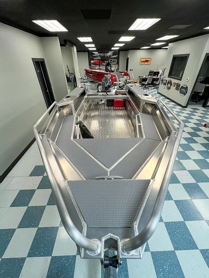 Slide: The Image of Stabi-Craft 1450 Explorer 2026 - 5