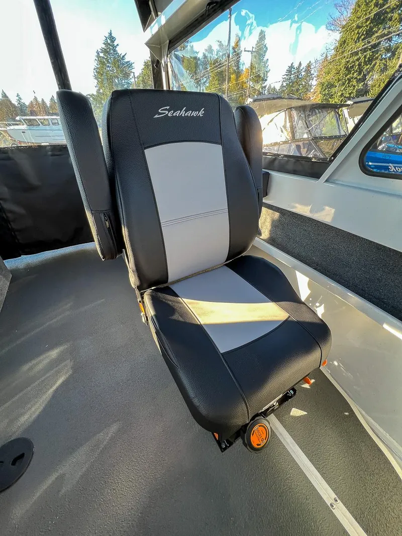 Slide: The Image of North River 24 SeaHawk 2026 - 13