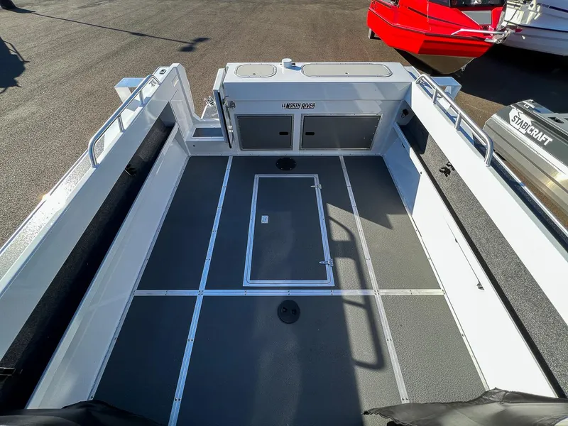 Slide: The Image of North River 24 SeaHawk 2026 - 17