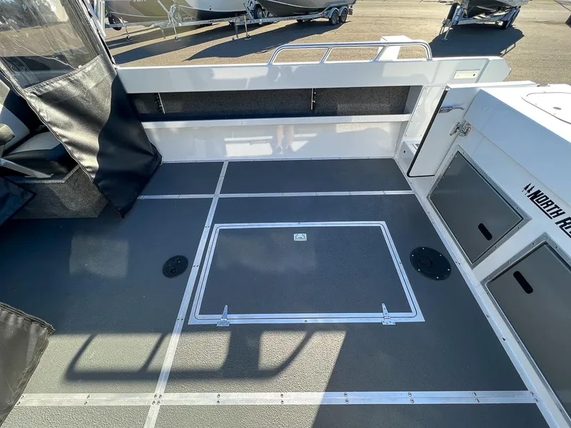 Slide: The Image of North River 24 SeaHawk 2026 - 19