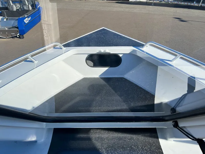 Slide: The Image of North River 24 SeaHawk 2026 - 9