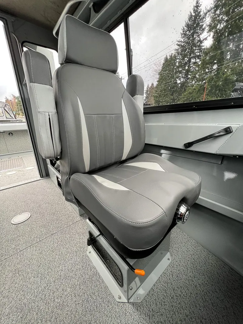 Slide: The Image of Hewescraft 210 Sea Runner HT 2026 - 14