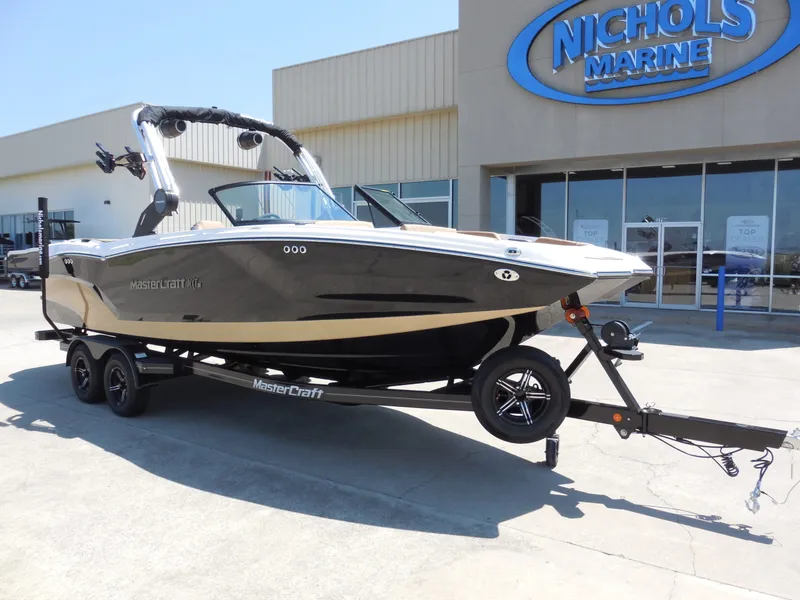 Slide: The Image of MasterCraft NXT 24 2024 - 1