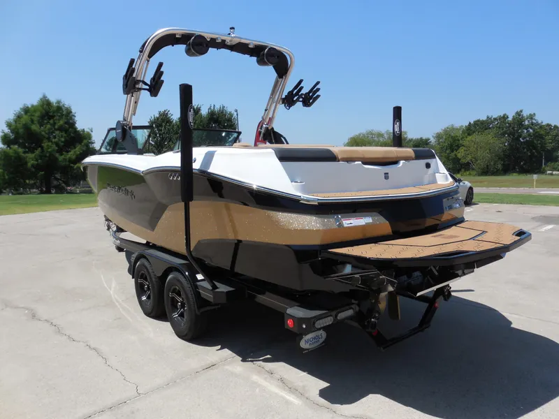 Slide: The Image of MasterCraft NXT 24 2024 - 3