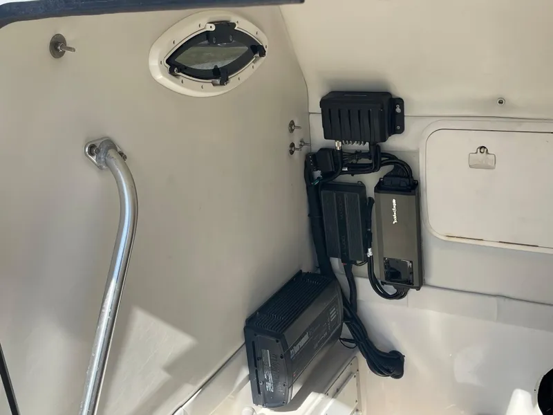 Slide: The Image of Wellcraft 310 CC 2006 - 60