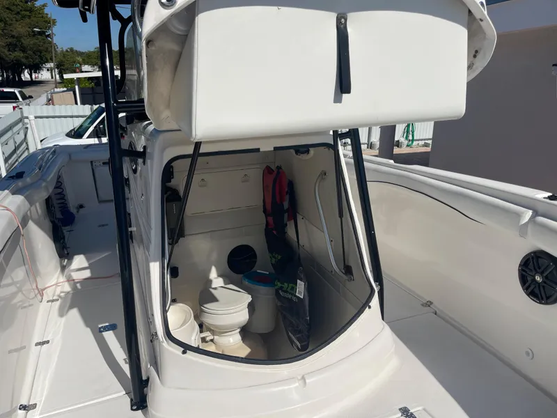 Slide: The Image of Wellcraft 310 CC 2006 - 64