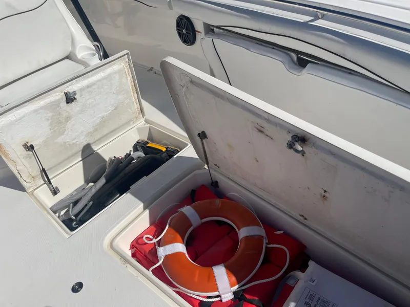 Slide: The Image of Wellcraft 310 CC 2006 - 67