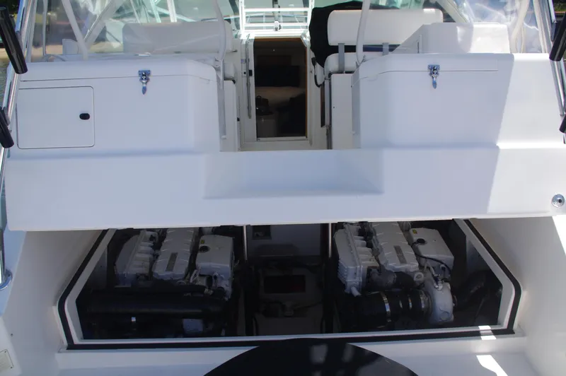 Slide: The Image of helmdeck - 13