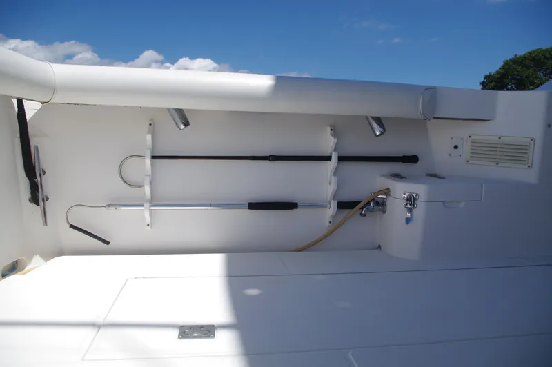 Slide: The Image of gunnel rod storage - 32