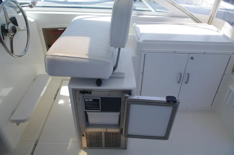 Slide: The Image of Helm seating - 36