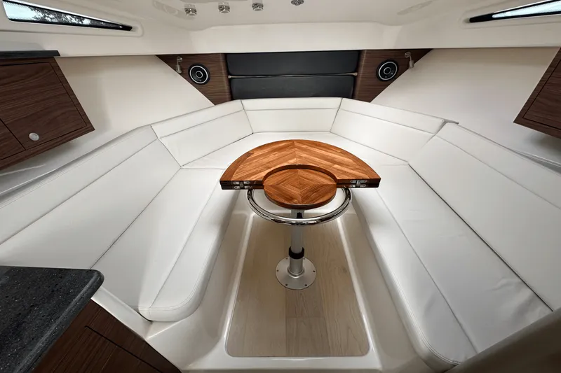 Slide: The Image of Boston Whaler 325 Conquest 2026 - 43