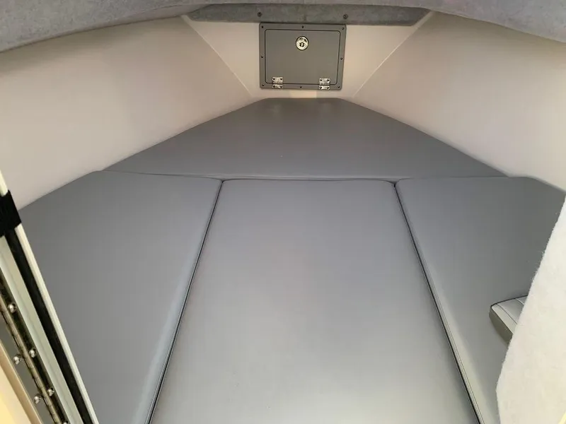 Slide: The Image of Defiance 250 Admiral 2024 - 16